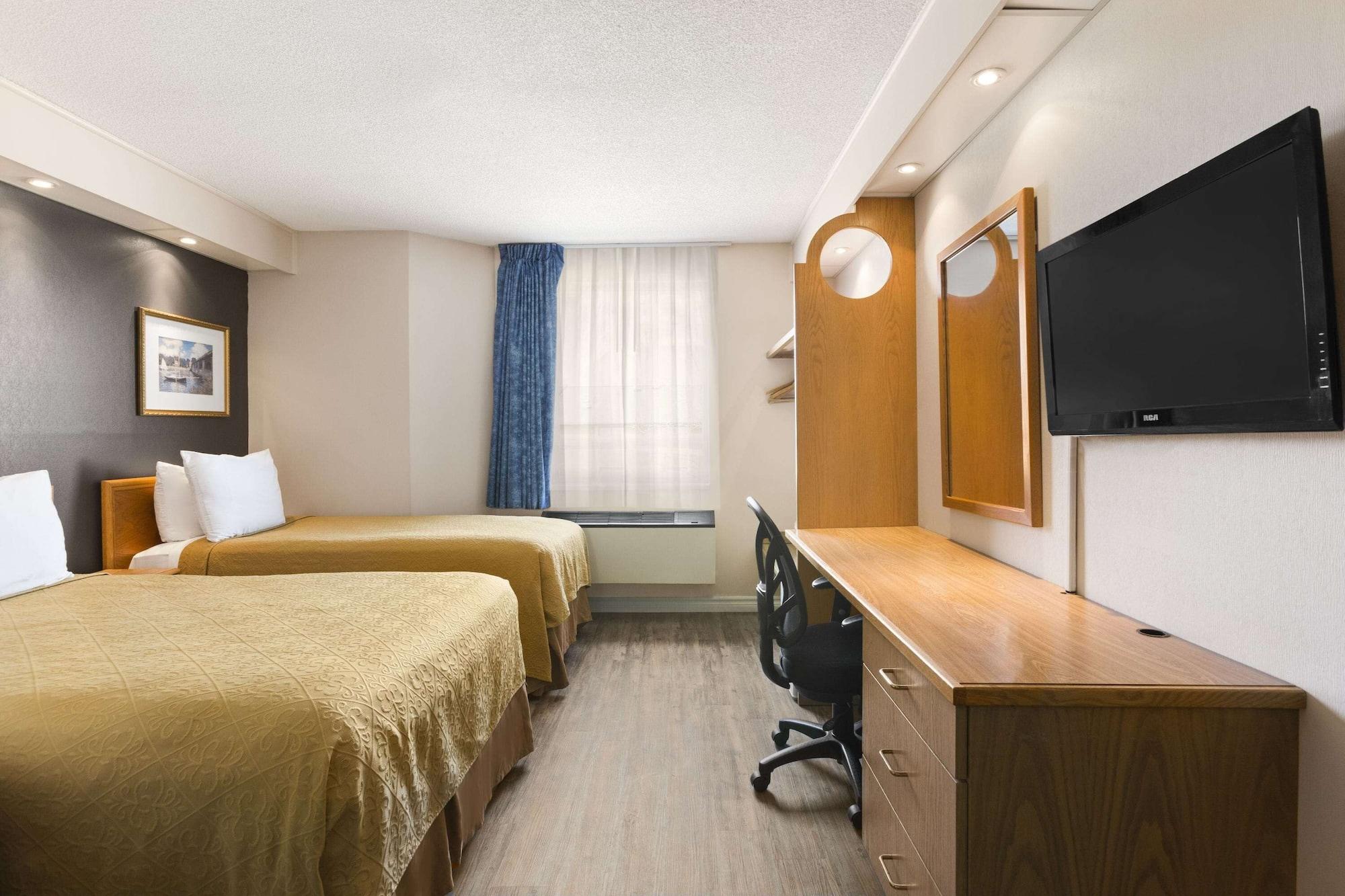 Spark By Hilton Brockville Esterno foto