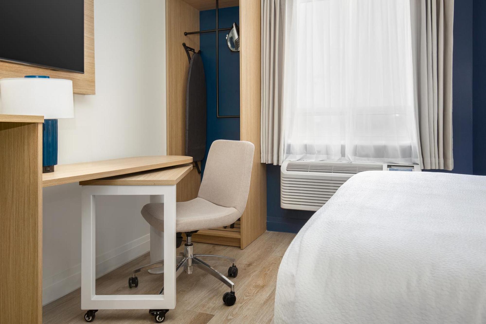 Spark By Hilton Brockville Esterno foto